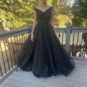 Sherri Hill black size 2 dress